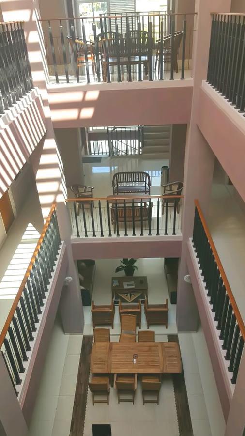 Hotel Amalia Malioboro 요그야카르타 외부 사진
